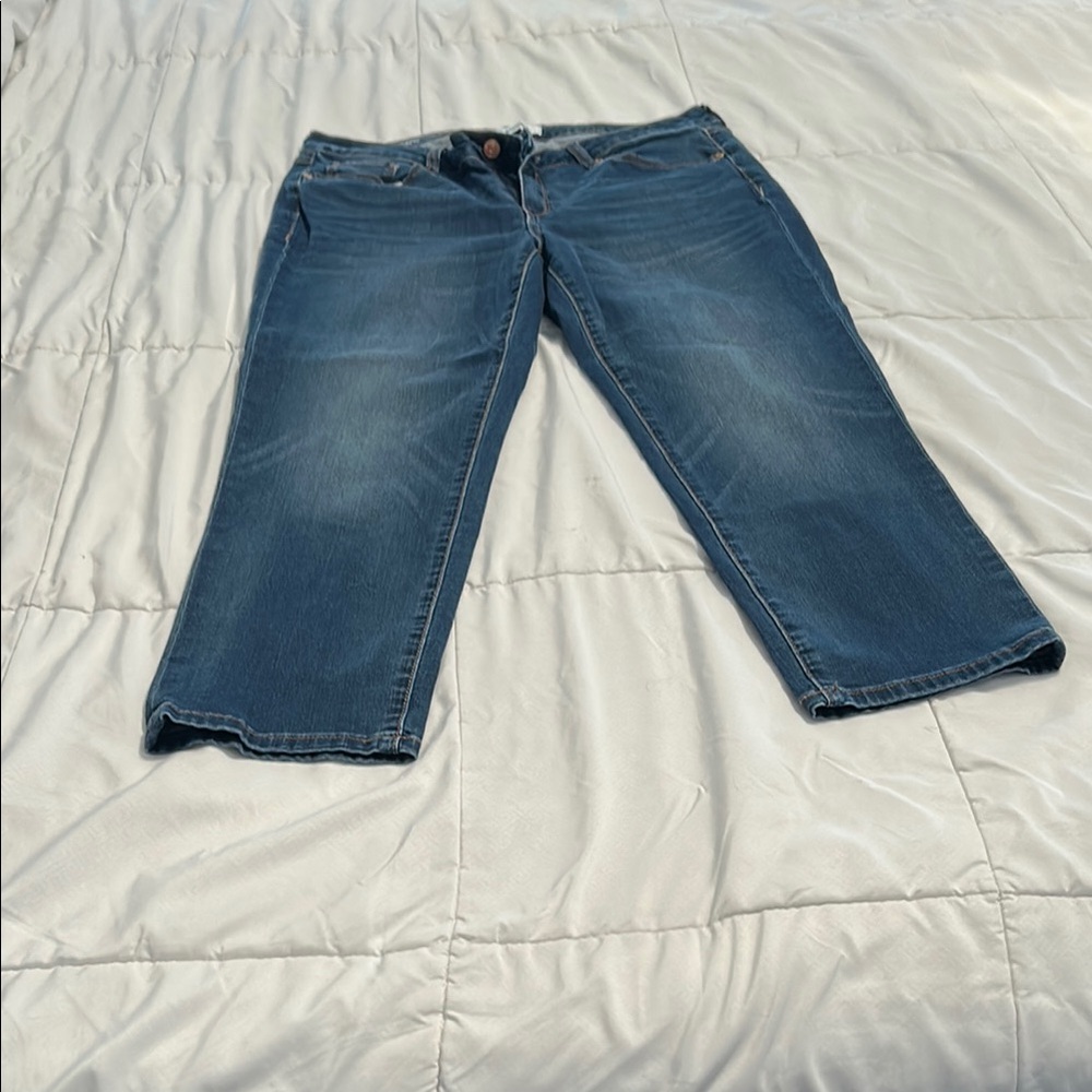 Sonoma Women’s Stylish Denim Capris